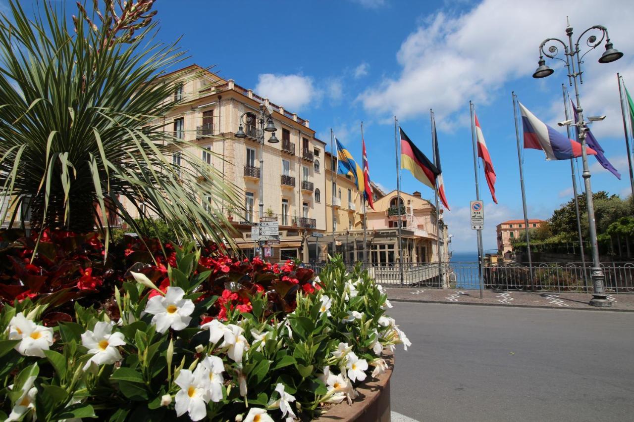 Piazza Tasso Relais Couette-café 2*